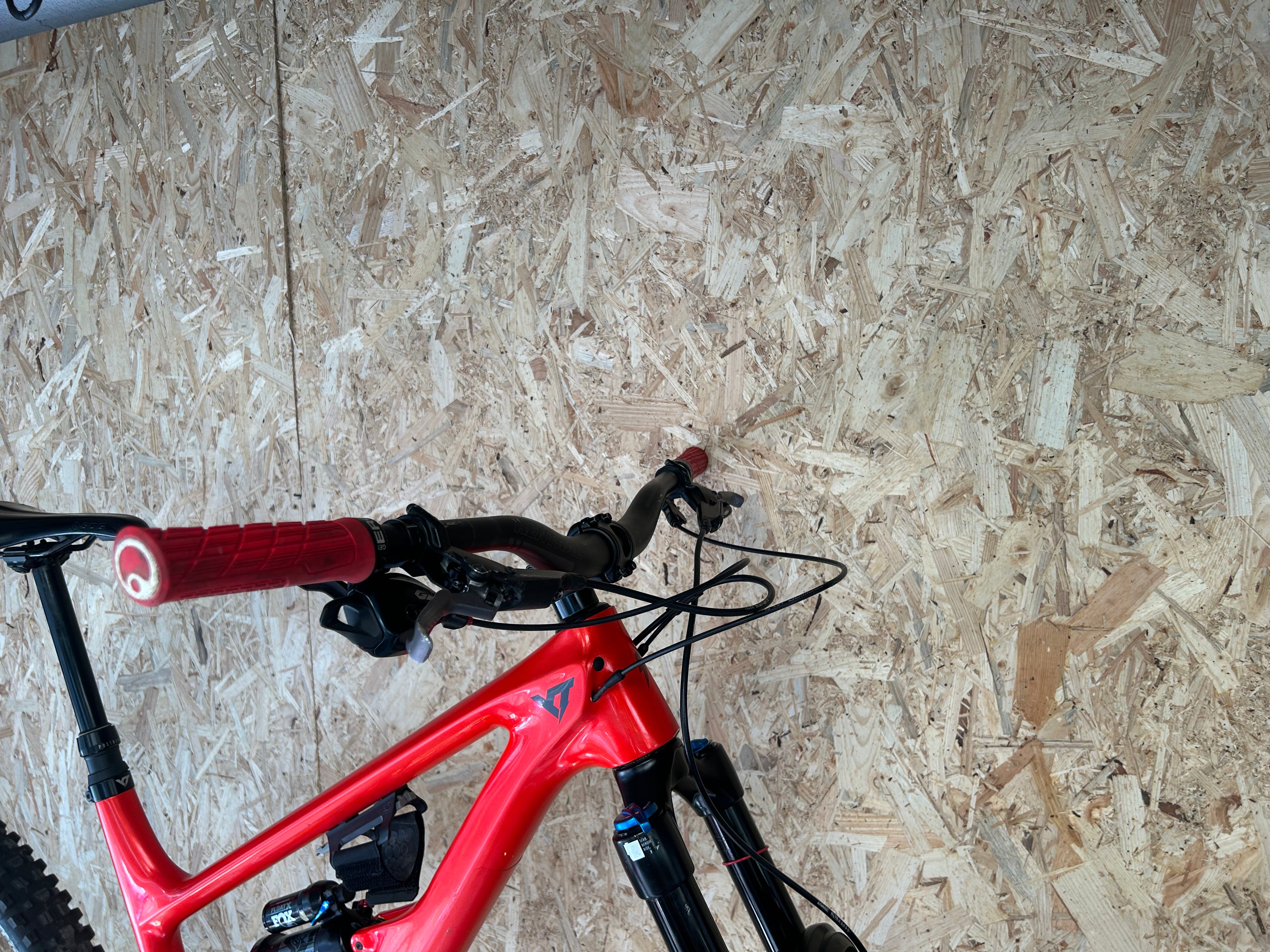 YT Capra – 2023 (1m75 à 1m85)
