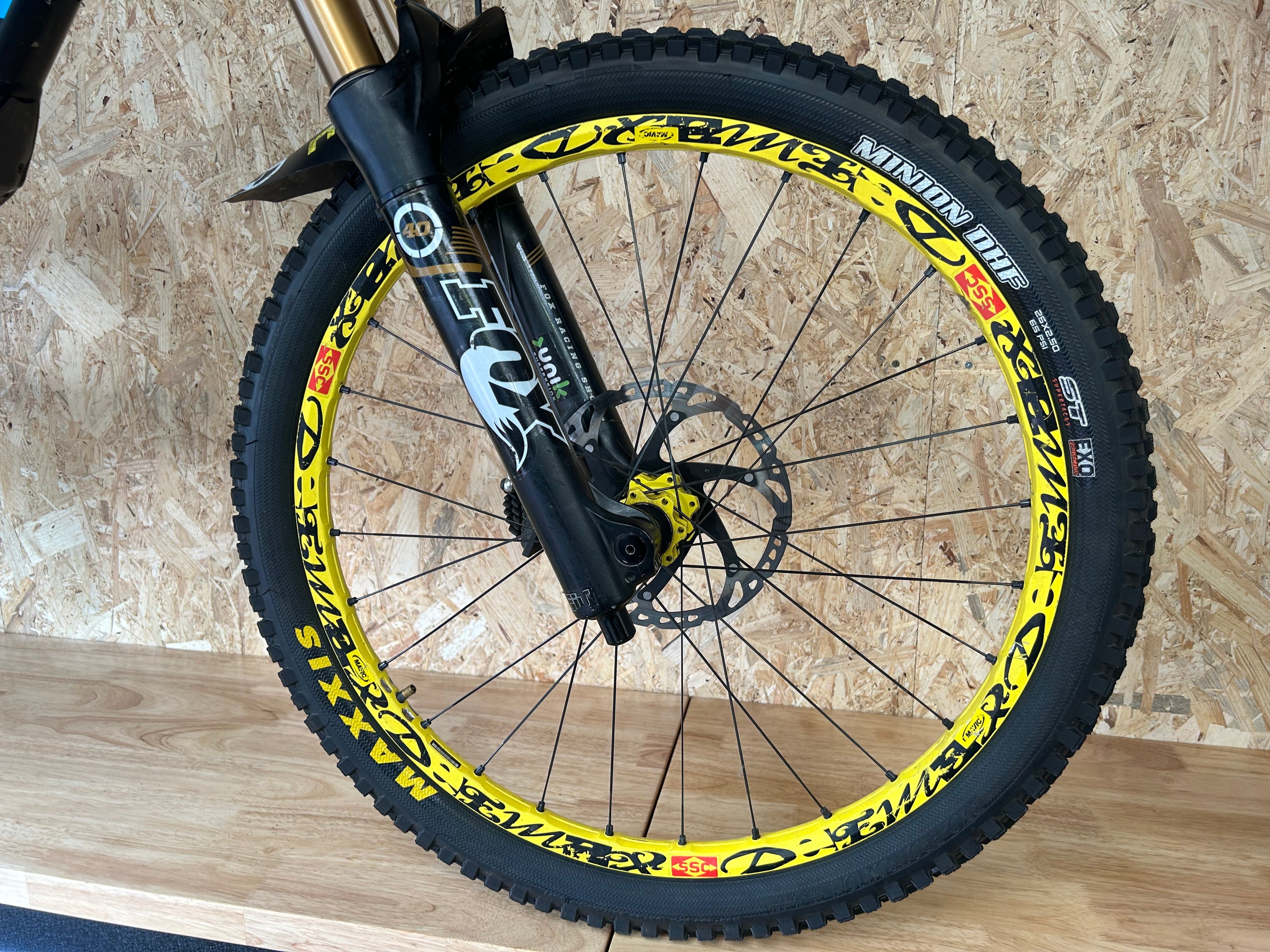 Lapierre DH Team - 2013 (1m73 à 1m78)