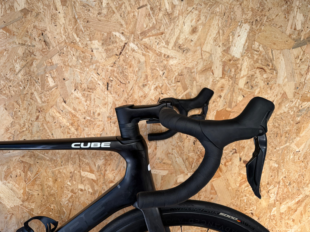 Cube agree c 62 taille L 56 (176-182cm)