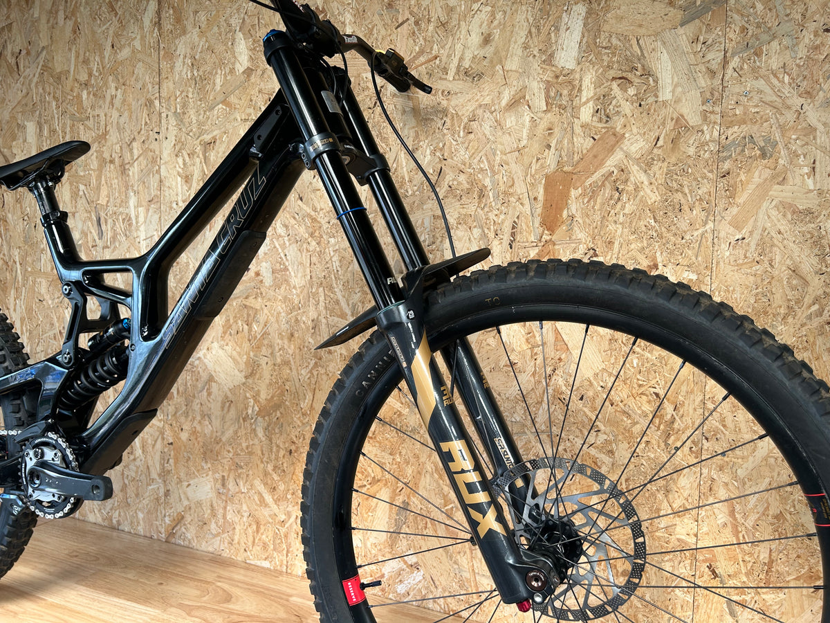 Santa Cruz v10 2025 (taille L)