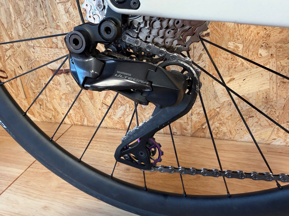 BMC Roadmachine – 2022 – Taille 54 (174-180cm) Ultegra Di2 – Roues carbone – 8,5 kg