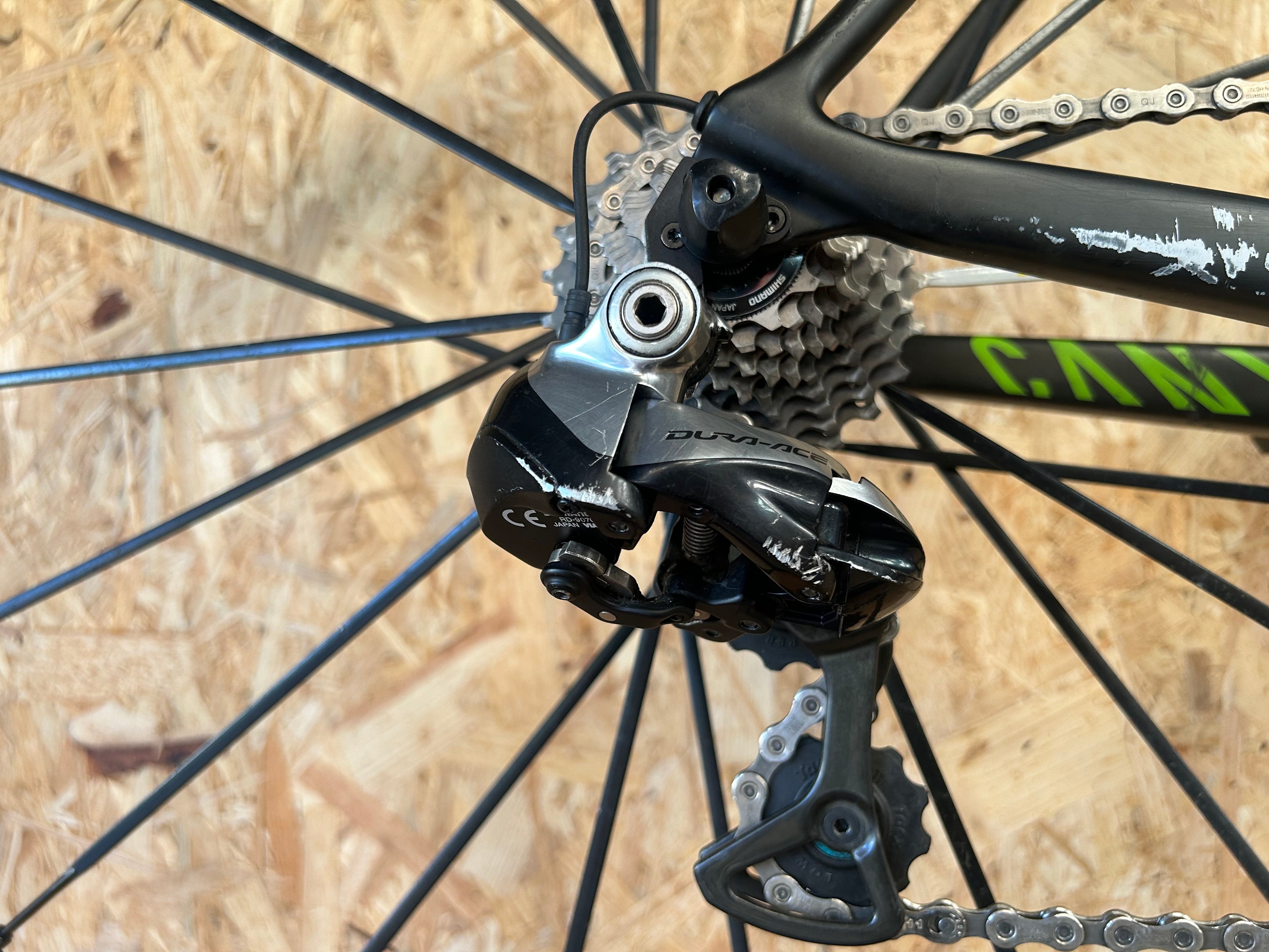 Canyon ultimate cf slx taille (166-172cm)