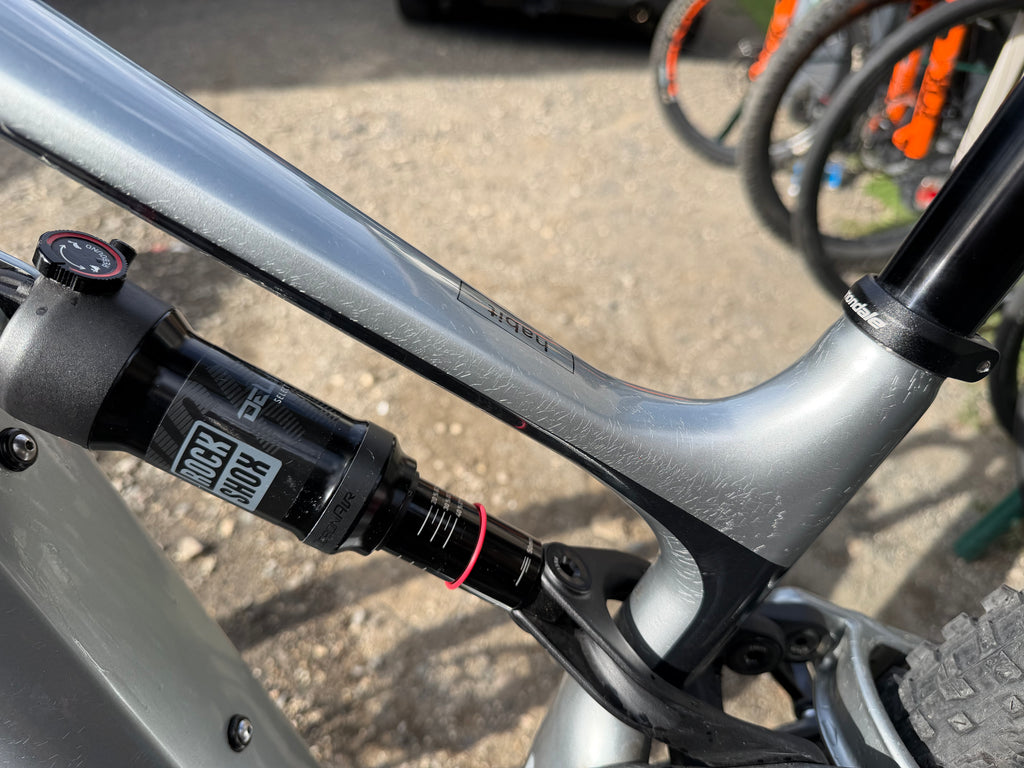 VTT électrique cannondale taille S (155-168cm)