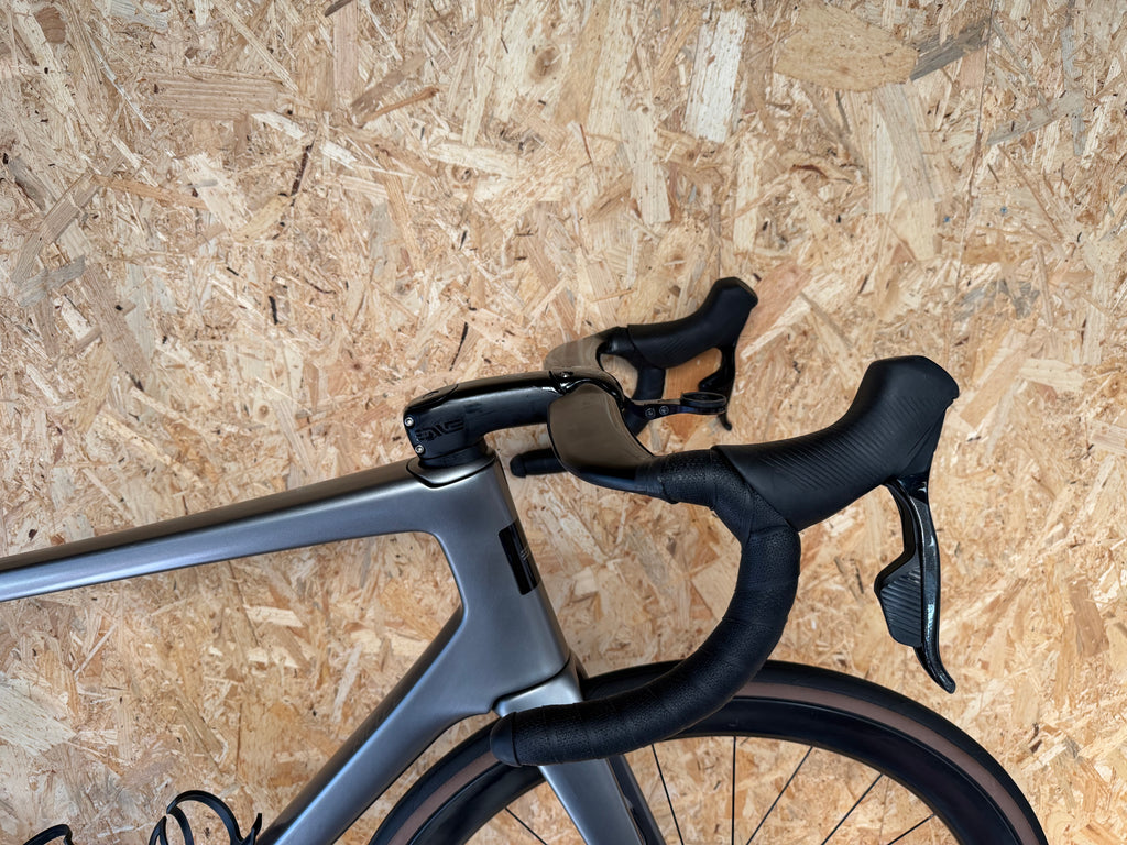 Enve melee taille 58 (184-190cm)