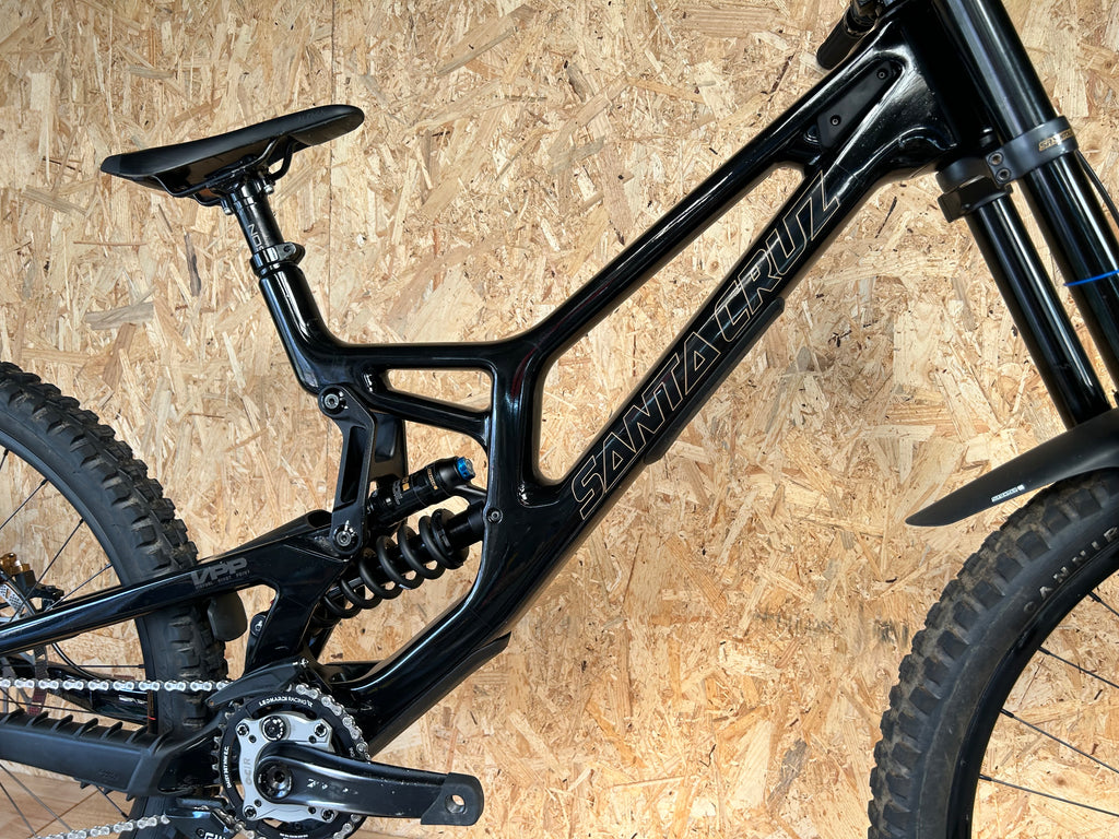 Santa Cruz v10 2025 (taille L)