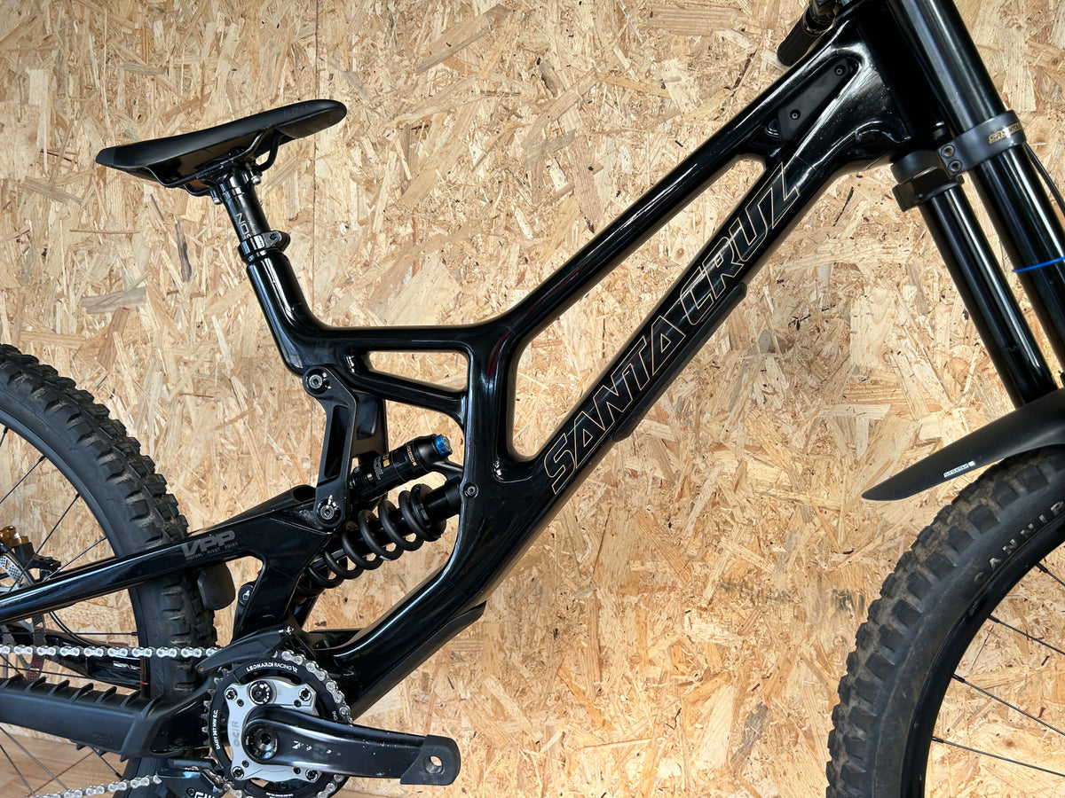 Santa Cruz v10 2025 (taille L)