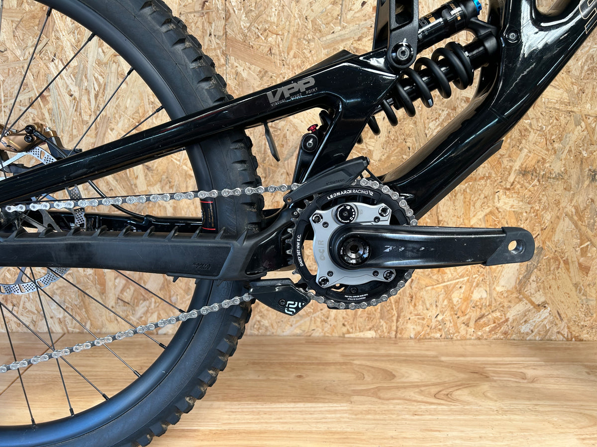 Santa Cruz v10 2025 (taille L)