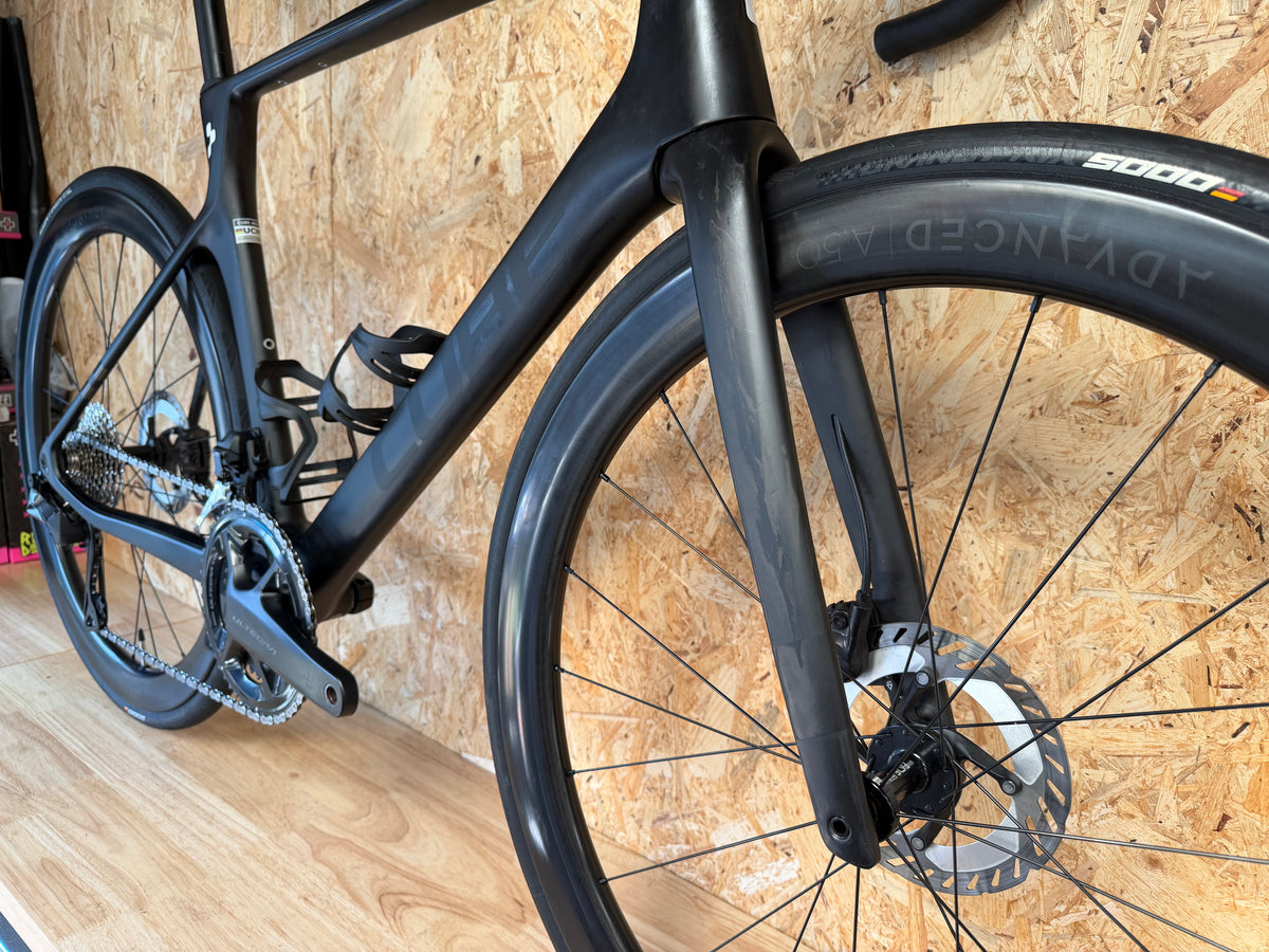 Cube agree c 62 taille L 56 (176-182cm)