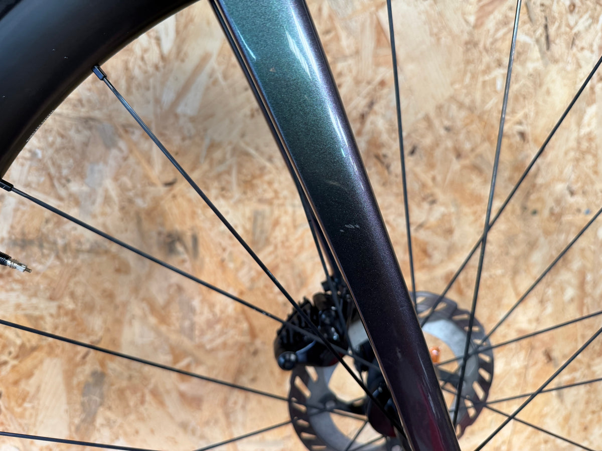 Giant TCR Pro Disc 1 – 2024 – Taille M/L (175-185cm) – Shimano 105 Di2 – SLR 1 carbone – 8,1 kg