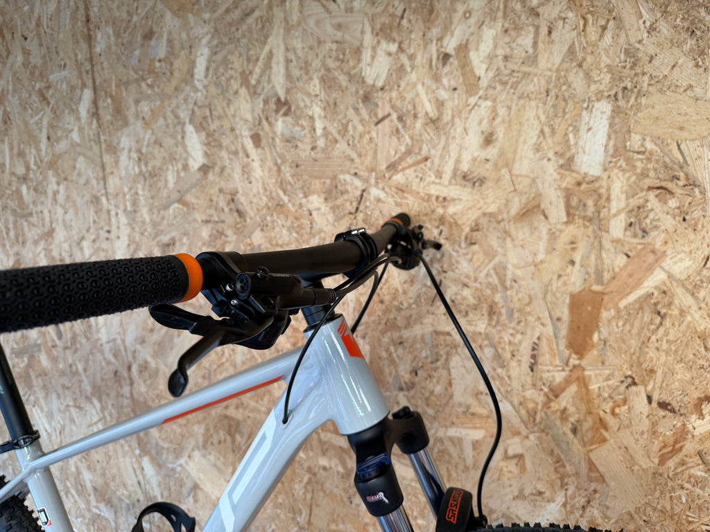 VTT superior taille M (173-178cm)