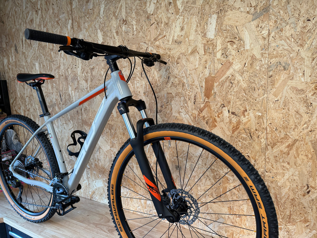 VTT superior taille M (173-178cm)