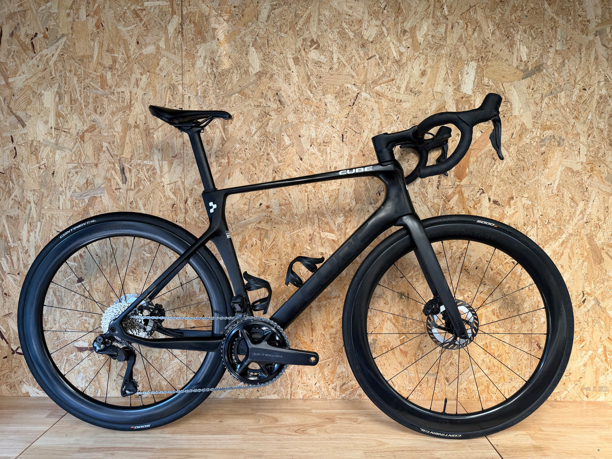 Cube agree c 62 taille L 56 (176-182cm)
