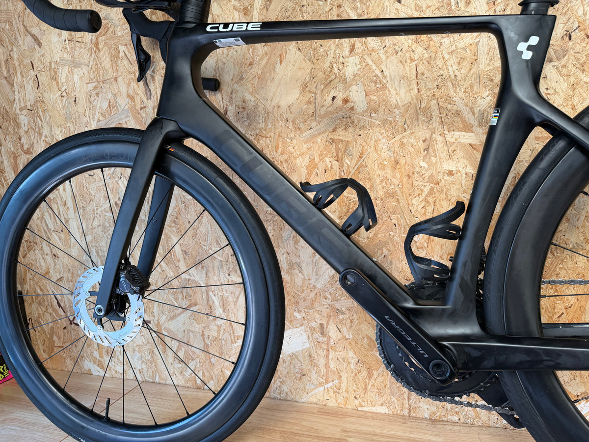 Cube agree c 62 taille L 56 (176-182cm)