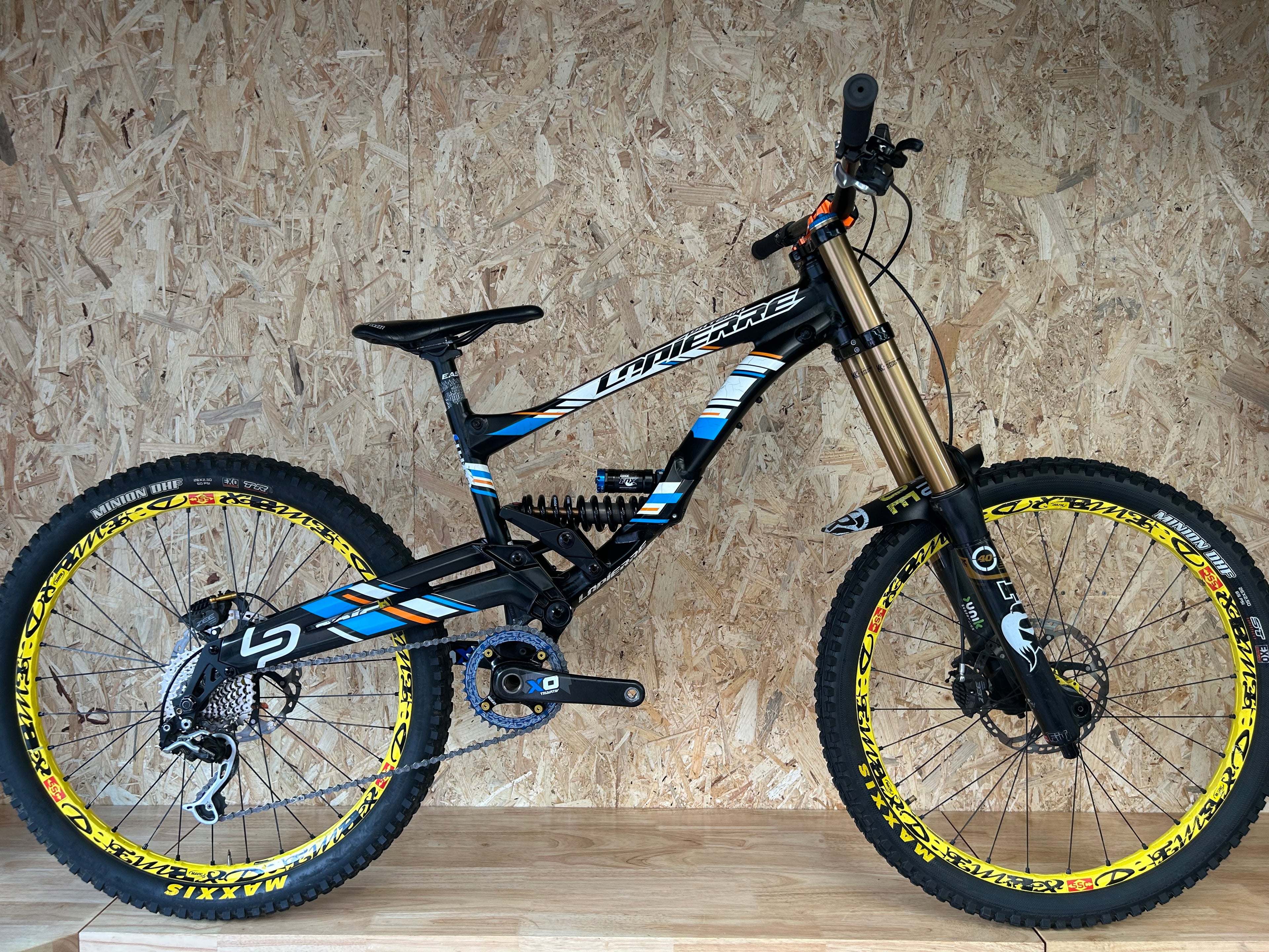 Lapierre DH Team - 2013 (1m73 à 1m78)