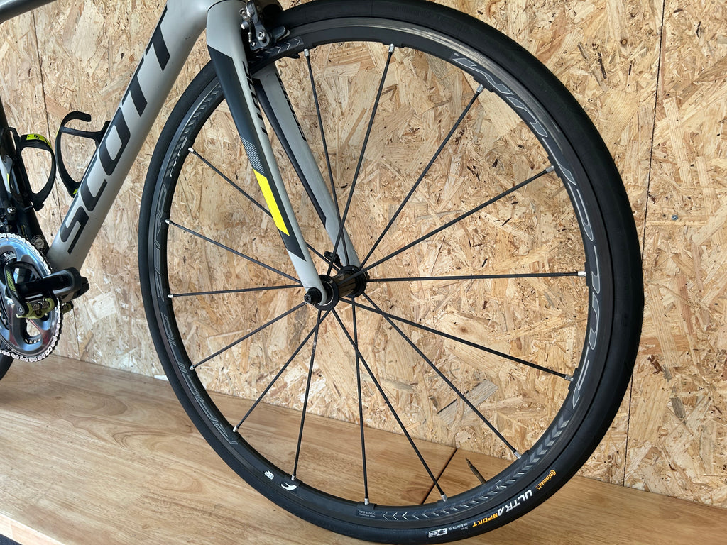 Scott addict 10 (174cm à 180cm)