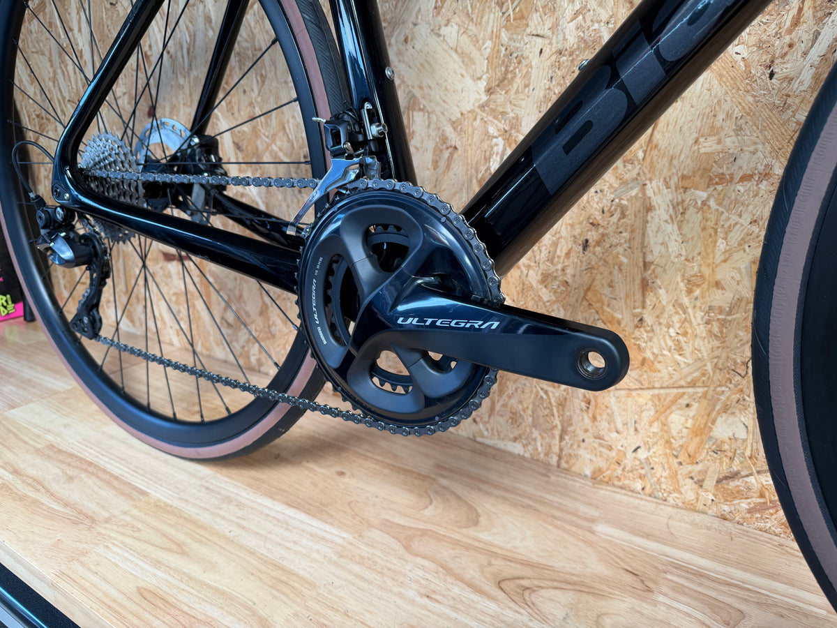 Bianchi infinito taille 55 (180-184cm)