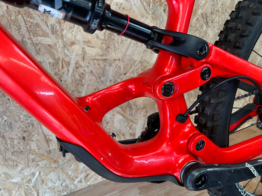 YT Capra – 2023 (1m75 à 1m85)