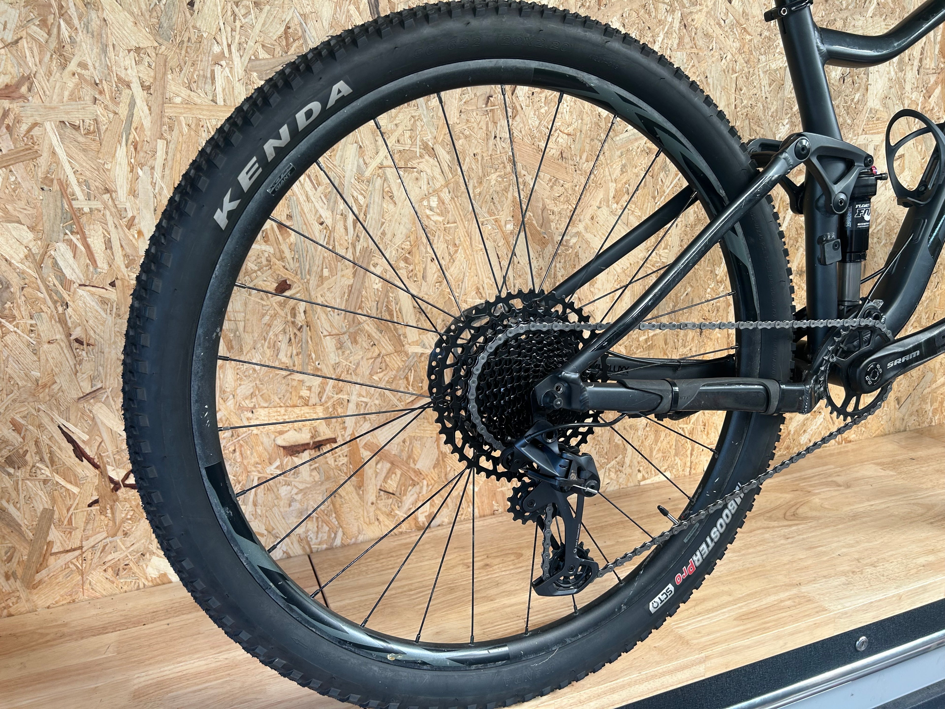 VTT giant stance taille M (170-178cm)