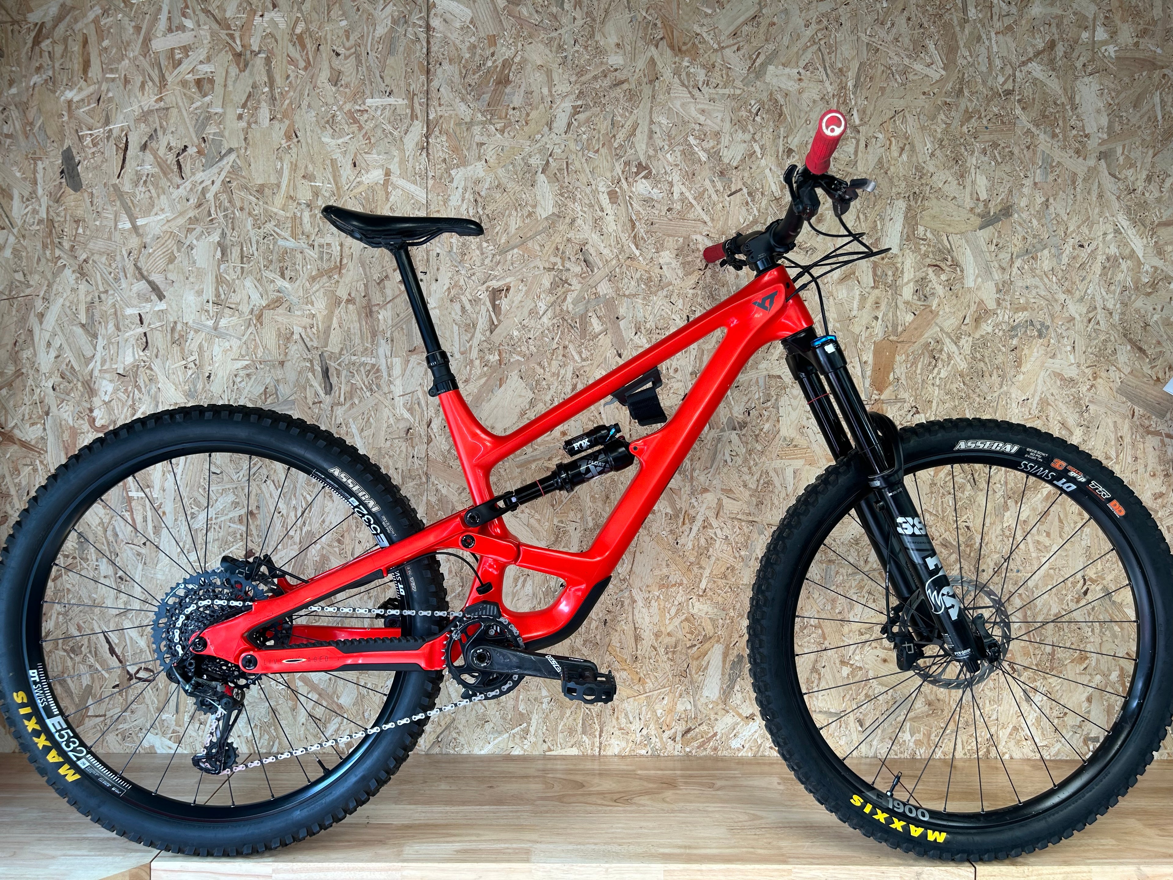 YT Capra – 2023 (1m75 à 1m85)