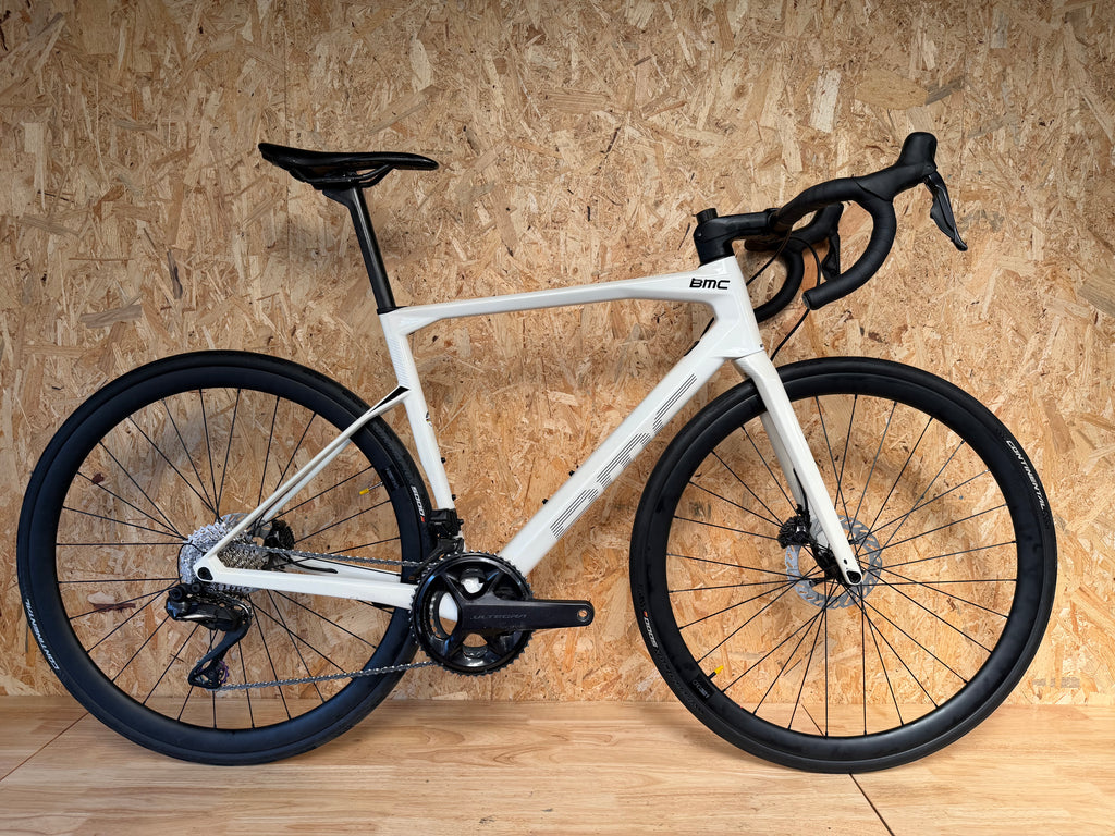 BMC Roadmachine – 2022 – Taille 54 (174-180cm) Ultegra Di2 – Roues carbone – 8,5 kg