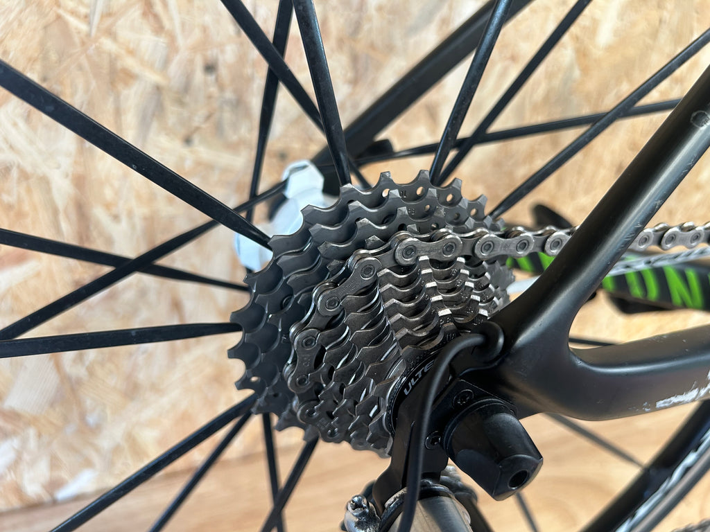Canyon ultimate cf slx taille (166-172cm)