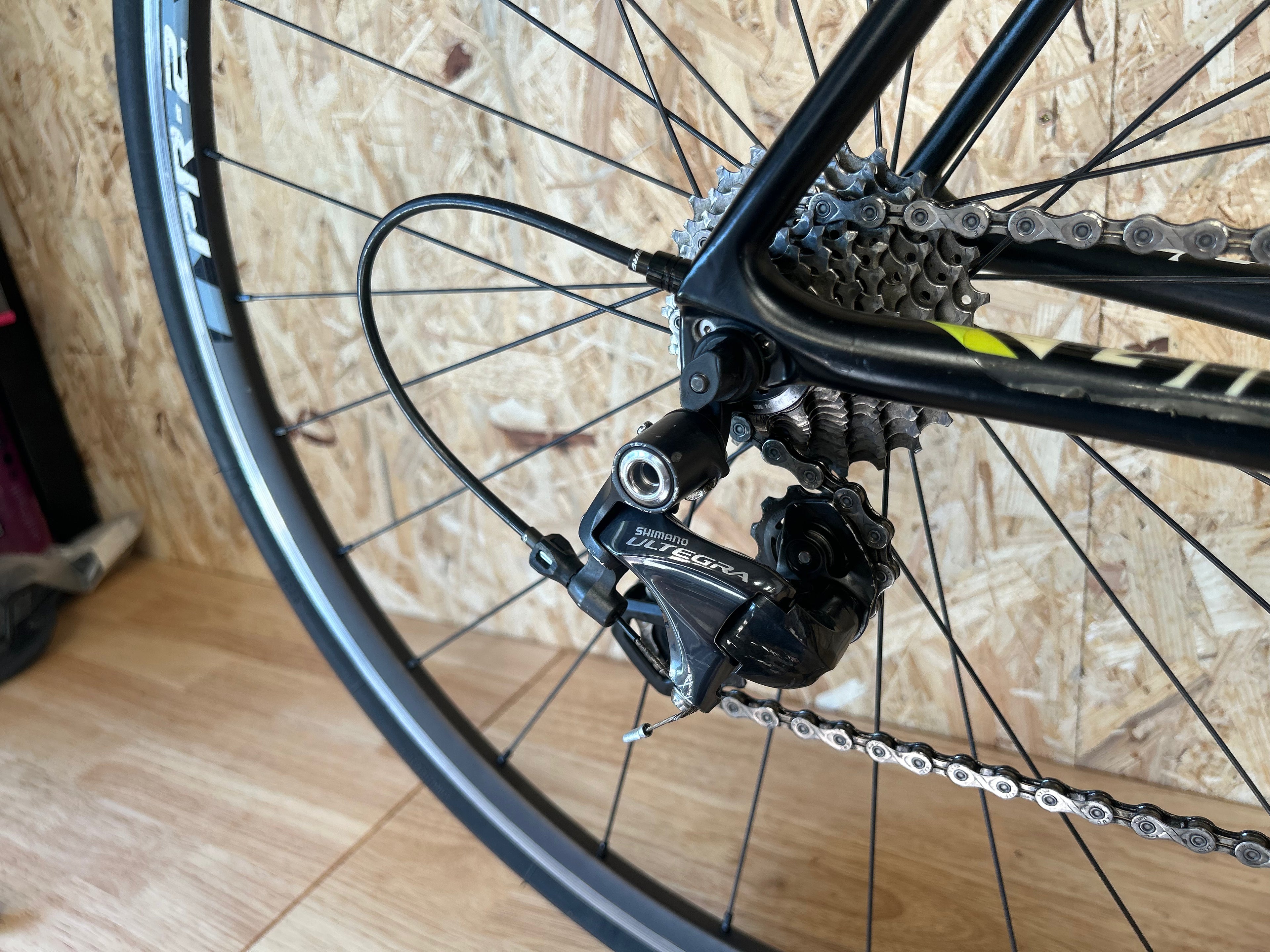 Giant TCR Advanced – 2016 – (173-183cm)