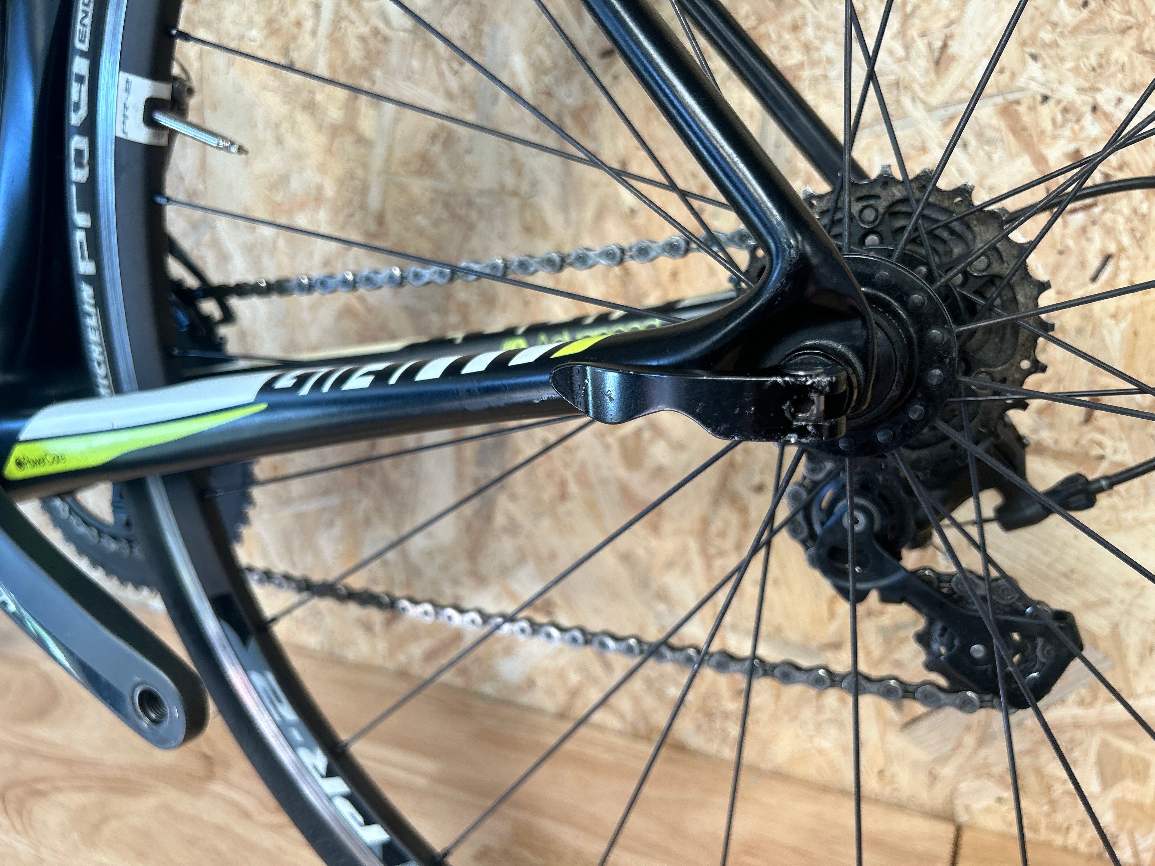 Giant TCR Advanced – 2016 – (173-183cm)