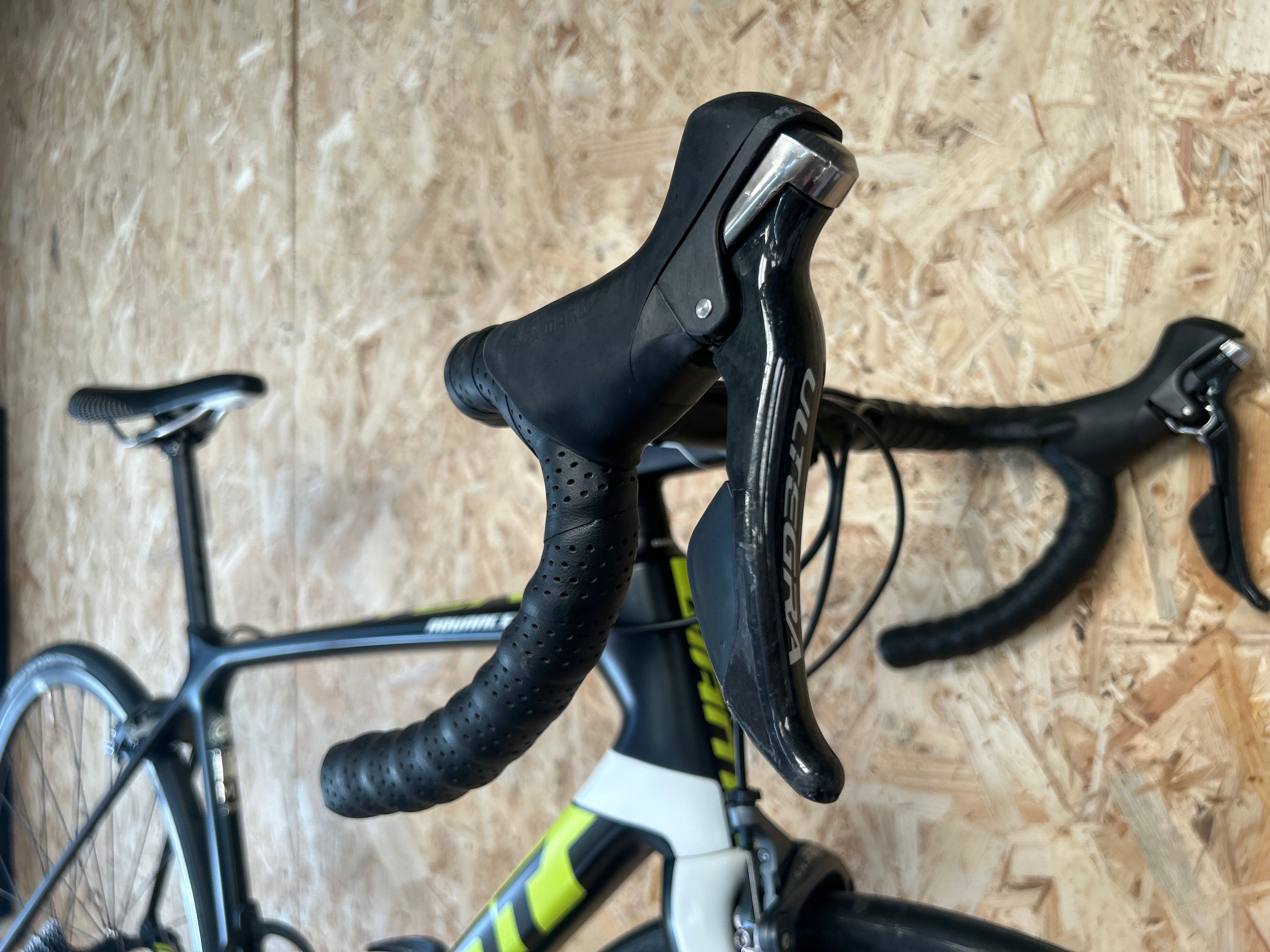 Giant TCR Advanced – 2016 – (173-183cm)