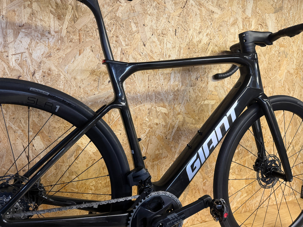 GIANT DEFY ADVANCED E+ ELITE 1 – 2025 – TAILLE M/L (178-186cm)