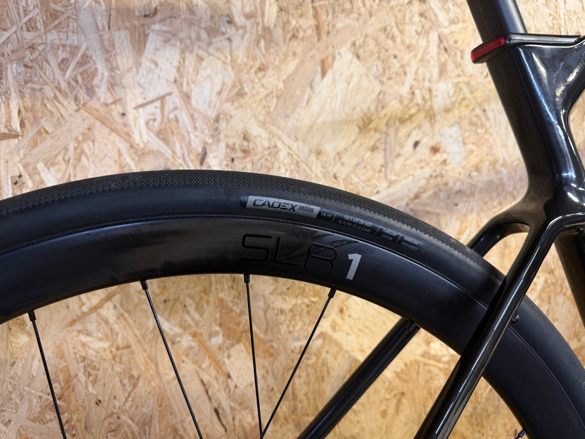 GIANT DEFY ADVANCED E+ ELITE 1 – 2025 – TAILLE M/L (178-186cm)